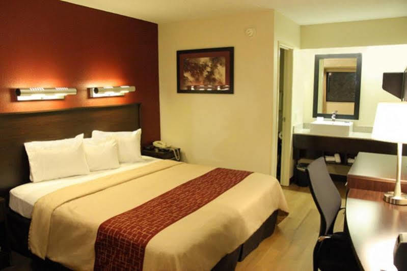 Red Roof Inn Plus+ West Springfield Esterno foto